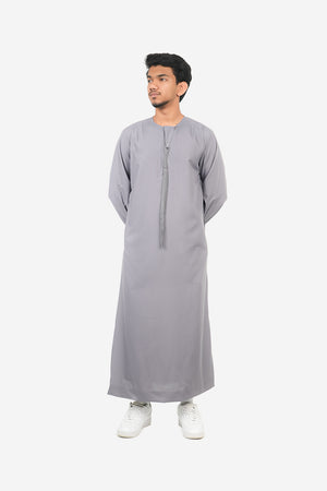 Finesse Emirati Thobe with Detachable Tassel