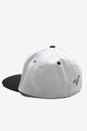 Finesse Contrast Snapback Fitted Caps (57 CM) - Finesse Lifestyle