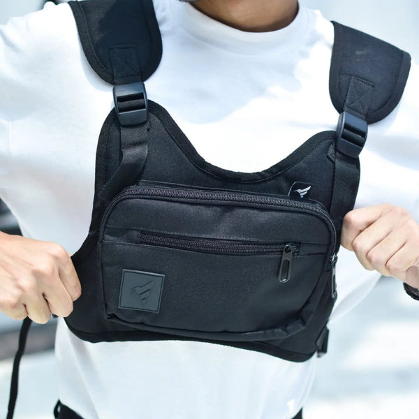 Finesse Lightweight Chest Bag With Reflective print