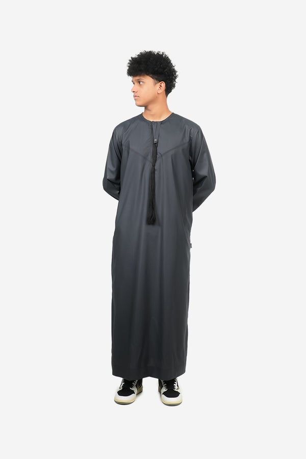 Finesse Emirati Thobe with Detachable Tassel